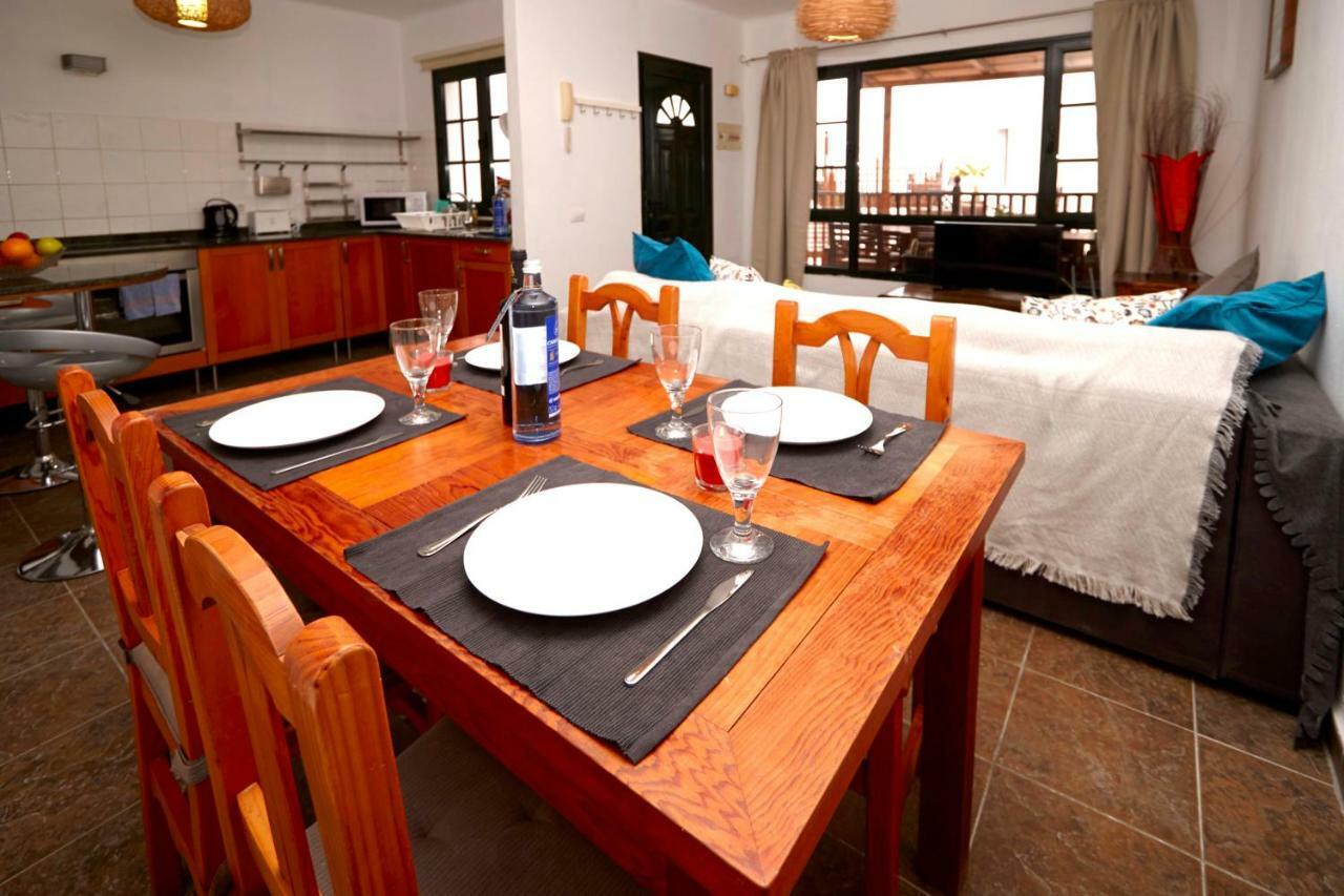 Casa Margarita - Shared Pool - Close To Seafront Promenade Punta Mujeres Exterior photo